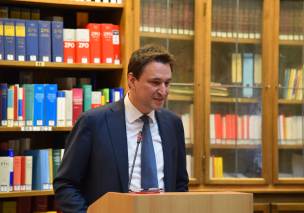 Justizminister Georg Eisenreich bei seiner Rede Justizminister Georg Eisenreich bei seiner Rede