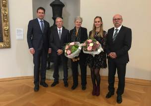 v.l.: Justizminister Georg Eisenreich mit Dr. Dietrich Geuder und dessen Ehefrau sowie Dr. Johannes Ebert und dessen Tochter v.l.: Justizminister Georg Eisenreich mit Dr. Dietrich Geuder und dessen Ehefrau sowie Dr. Johannes Ebert und dessen Tochter