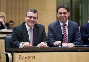 Staatsminister Dr. Florian Herrmann und Staatsminister Georg Eisenreich