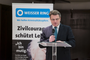 Bayerns Justizminister Bausback © Bayerische Staatskanzlei I Henning Schacht Bayerns Justizminister Bausback © Bayerische Staatskanzlei I Henning Schacht