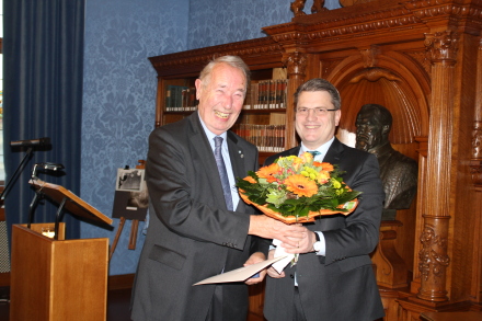 v.l.: Staatsminister a. D. Hermann Leeb aus Aschaffenburg, Bayerns Justizminister Bausback v.l.: Staatsminister a. D. Hermann Leeb aus Aschaffenburg, Bayerns Justizminister Bausback