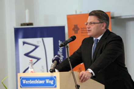Grußwort von Bayerns Justizminister Bausback Grußwort von Bayerns Justizminister Bausback