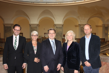 v.l.: StM Sebastian Gemkow, StMin Uta-Mariam Kuder, StM Prof. Dr. Winfried Bausback, StMin Eva Kühne-Hörmann, Senator Thomas Heilmann