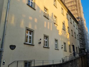 Eingang aus Richtung Roßmarktstraße Eingang aus Richtung Roßmarktstraße