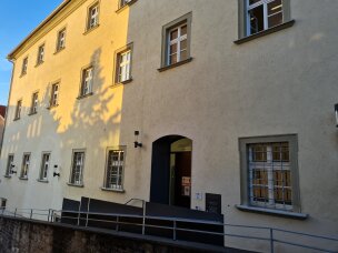 Eingang aus Richtung Rathaus