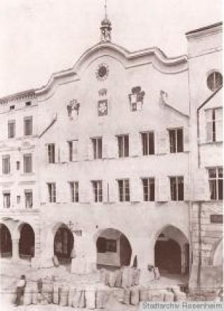 Altes Rathaus am Max-Josefs-Platz 8 um 1878 Altes Rathaus am Max-Josefs-Platz 8 um 1878
