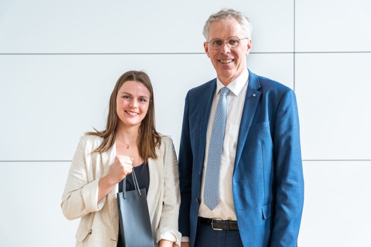 Tina Bartz Mit Amtschef 2