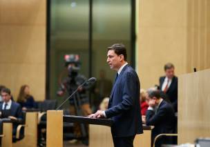 Justizminister Georg Eisenreich bei seiner Rede Justizminister Georg Eisenreich bei seiner Rede