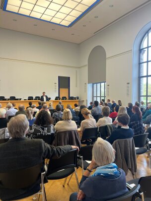 101 Foto 5 Vorsorgen _bevor Es Zu Spät Ist Informationsveranstaltung Im Justizpalast München.docx